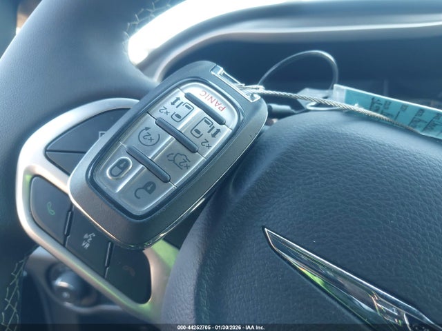 44252705 :رقم المزاد ، 2C4RC1BG4SR599850 vin ، 2025 Chrysler Pacifica Select مزاد بيع