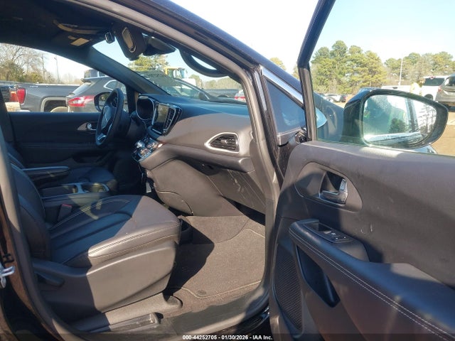 44252705 :رقم المزاد ، 2C4RC1BG4SR599850 vin ، 2025 Chrysler Pacifica Select مزاد بيع