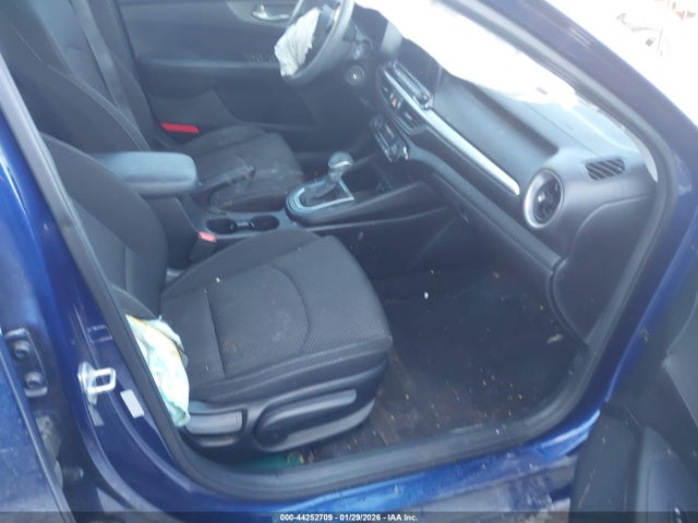 3KPF24AD8KE060230 KIA Forte Lxs