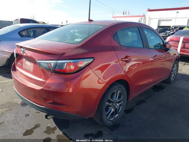 3MYDLBYV9KY520843 Toyota YARIS LE