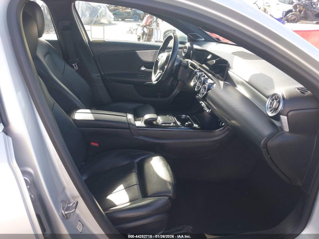W1K3G4EB4MJ316162 Mercedes-Benz A 220