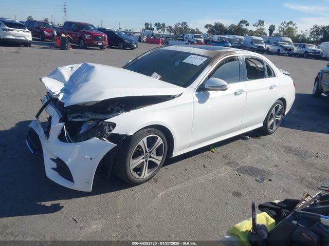Mercedes-Benz E 350 2020 WDDZF8DB5LA717899 Image 2