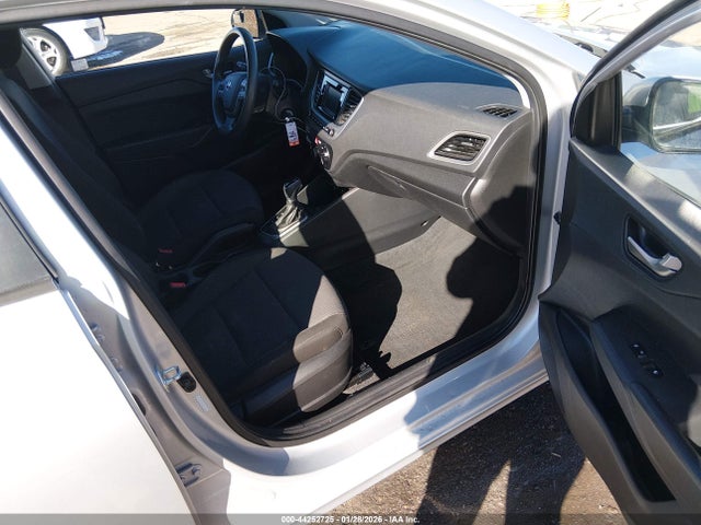 Hyundai ACCENT SE 2019 3KPC24A31KE081866 Image 5