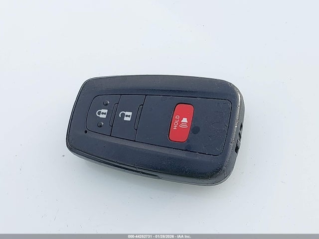 JTDKAMFU4N3156927 Toyota Prius L