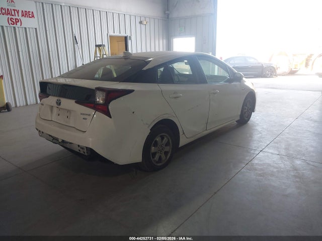 JTDKAMFU4N3156927 Toyota Prius L