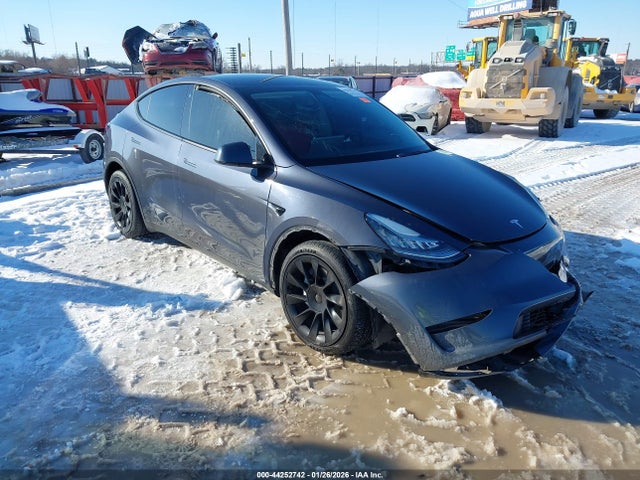 Продаж на аукціоні авто 2021 Tesla Model Y Long Range Dual Motor All-wheel Drive, vin: 5YJYGDEE1MF070396, номер лоту: 44252742