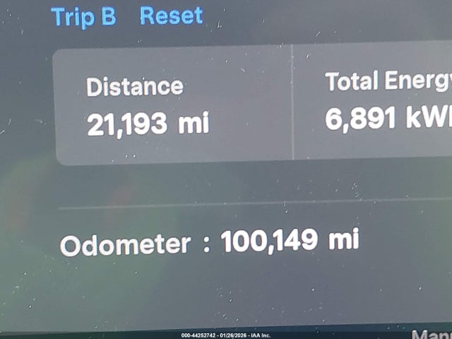 44252742 :رقم المزاد ، 5YJYGDEE1MF070396 vin ، 2021 Tesla Model Y Long Range Dual Motor All-wheel Drive مزاد بيع
