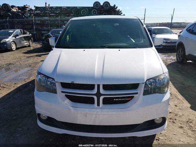 2C4RDGEG8JR205261 Dodge Grand Caravan Gt