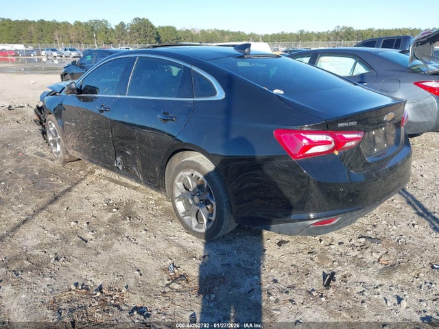 1G1ZD5ST2NF104227 Chevrolet Malibu Fwd Lt