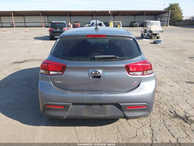 3KPA25AD9LE328901 KIA Rio 5-door S