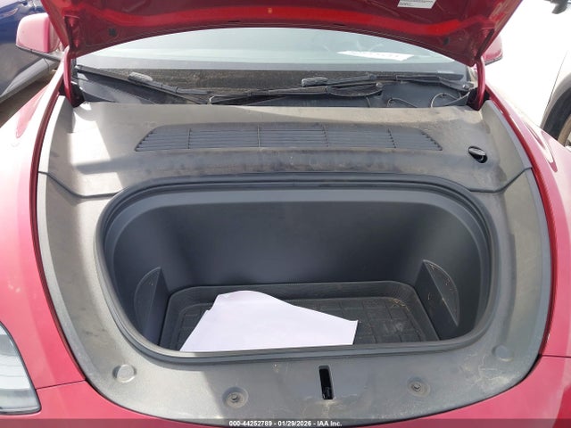 44252789 :رقم المزاد ، 7SAYGDEF2RF021761 vin ، 2024 Tesla Model Y Performance Dual Motor All-wheel Drive مزاد بيع