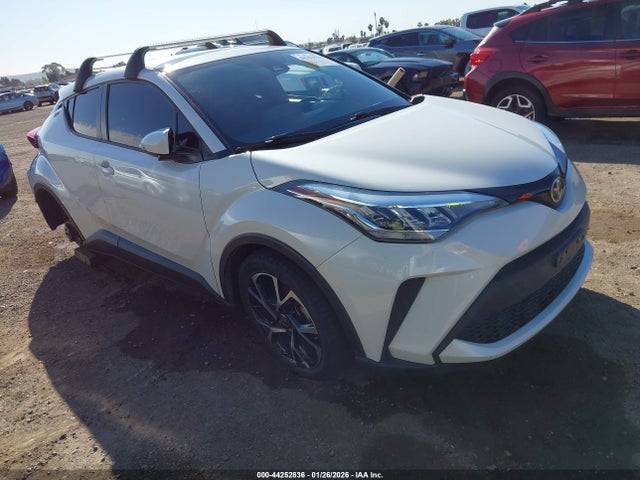 Toyota C-HR XLE 2021 NMTKHMBX2MR139955 Image 1