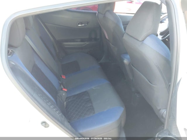 Toyota C-HR XLE 2021 NMTKHMBX2MR139955 Image 8