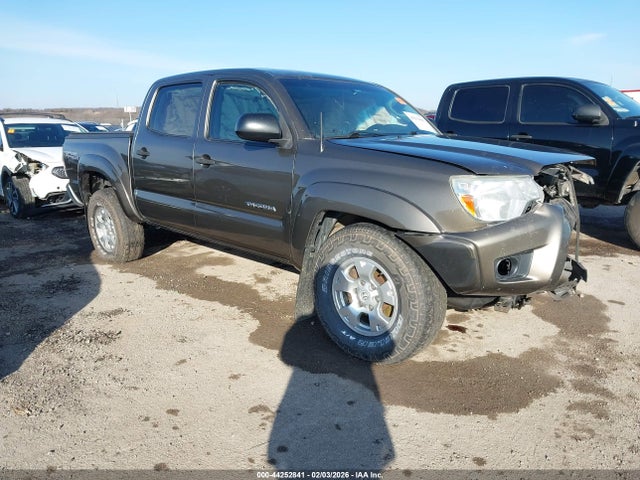 Продаж на аукціоні авто 2015 Toyota Tacoma Base V6, vin: 3TMLU4EN5FM192440, номер лоту: 44252841