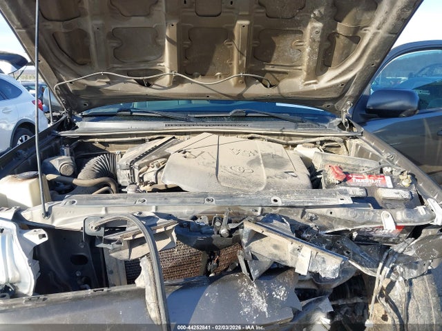 Продаж на аукціоні авто 2015 Toyota Tacoma Base V6, vin: 3TMLU4EN5FM192440, номер лоту: 44252841