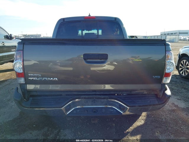 Продаж на аукціоні авто 2015 Toyota Tacoma Base V6, vin: 3TMLU4EN5FM192440, номер лоту: 44252841