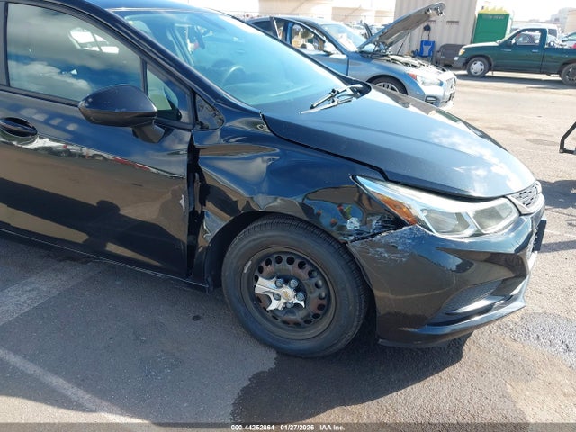 1G1BC5SM7H7178240 Chevrolet Cruze Ls Auto