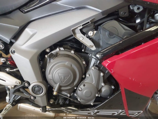 2025 TRIUMPH MOTORCYCLE DAYTONA SMTL23UF3STBV7745 Photo 7