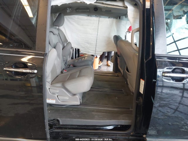 44252923 :رقم المزاد ، 5TDYZ3DC0HS794408 vin ، 2017 Toyota Sienna Xle Premium 8 Passenger مزاد بيع