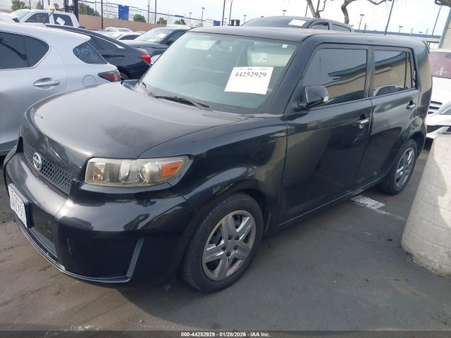 2008 SCION XB JTLKE50EX81005817 Photo 1