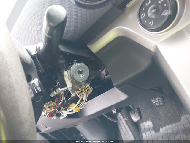 2008 SCION XB JTLKE50EX81005817 Photo 5