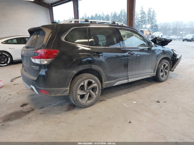 JF2SKAMC5RH467993 Subaru Forester Touring