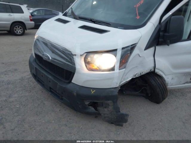 1FTBW3X82NKA12442 Ford Transit-350 Cargo Van