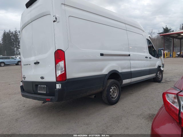 1FTBW3X82NKA12442 Ford Transit-350 Cargo Van