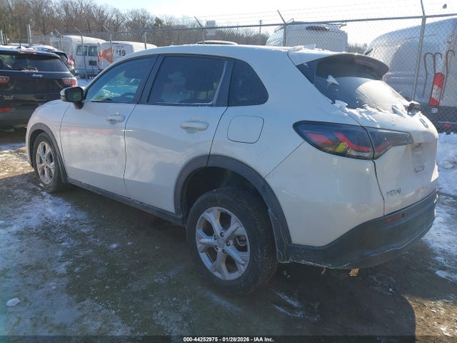 2023 HONDA HR-V 3CZRZ2H37PM718881 Photo 2