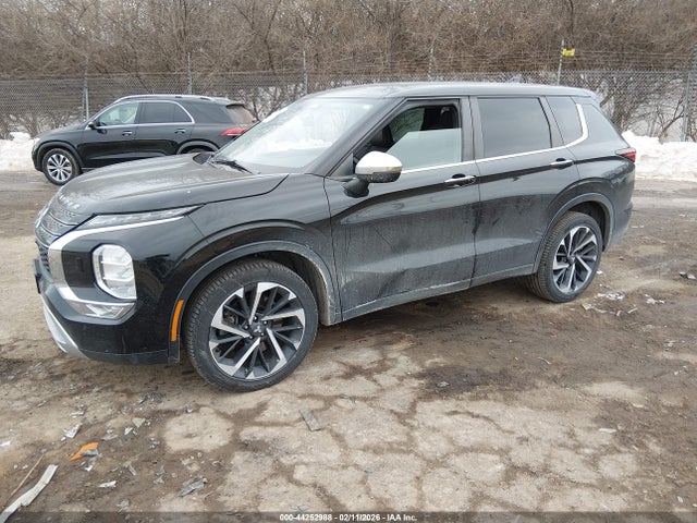 2022 MITSUBISHI OUTLANDER JA4J4UA88NZ062747 Photo 1