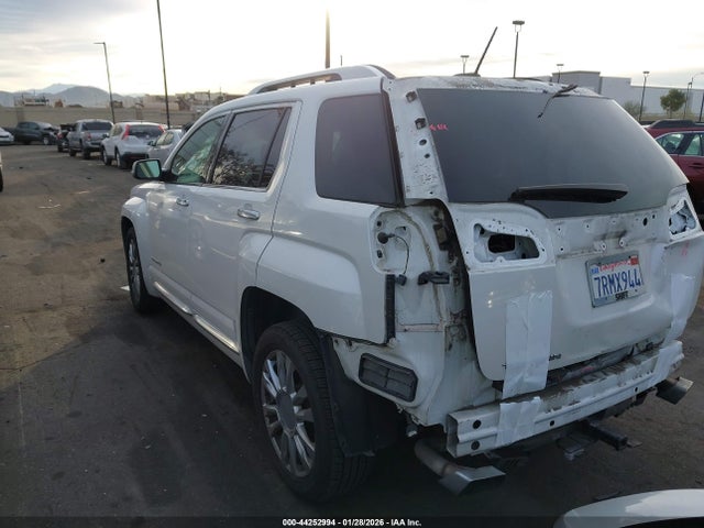 2GKFLRE3XG6119432 GMC Terrain Denali