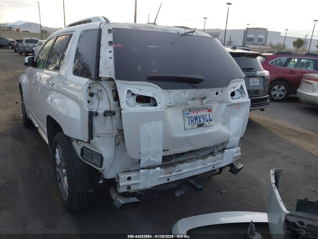 2GKFLRE3XG6119432 GMC Terrain Denali