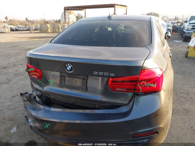 WBA8E1C59JA756226 BMW 330e Iperformance