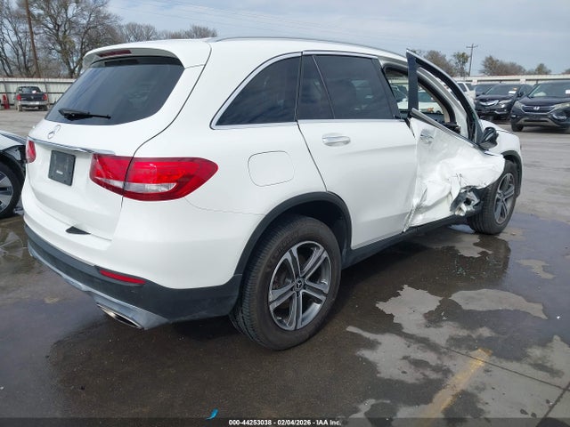 44253038 :رقم المزاد ، WDC0G4JB7KV172805 vin ، 2019 Mercedes-benz Glc 300 مزاد بيع