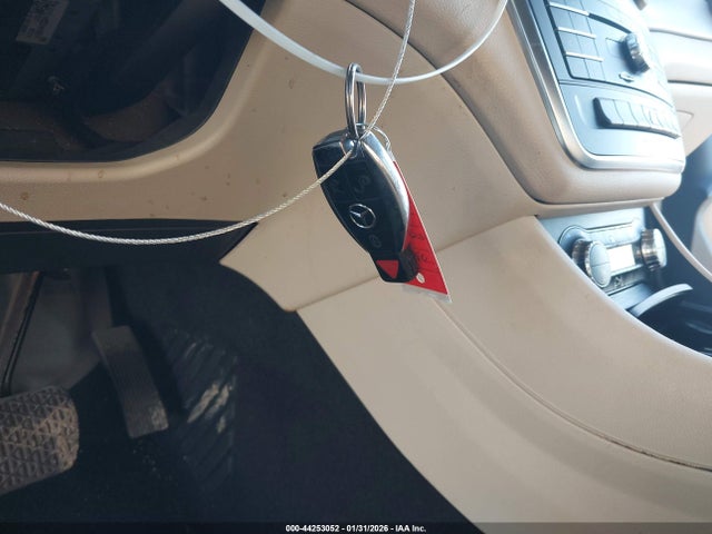 44253052 :رقم المزاد ، WDDSJ4EB9FN197632 vin ، 2015 Mercedes-benz Cla 250 مزاد بيع