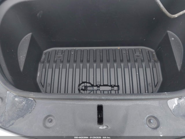 2023 TESLA MODEL Y 7SAYGDEE7PF803249 Photo 9