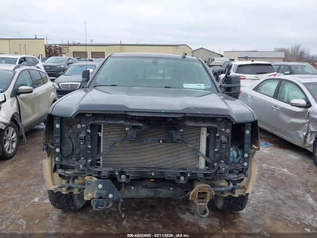 44253080 :رقم المزاد ، 1GTV2MEC1JZ243050 vin ، 2018 Gmc Sierra 1500 Sle مزاد بيع