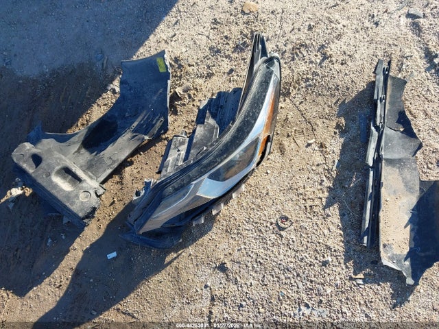 3GNAXHEV3KS544921 Chevrolet EQUINOX LS