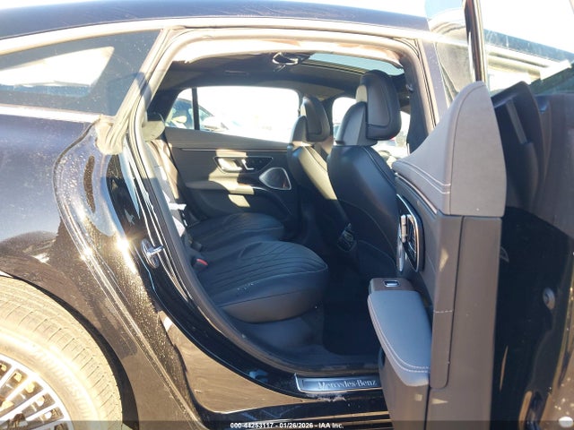 44253117 :رقم المزاد ، W1KCG4EB1PA027809 vin ، 2023 Mercedes-benz Eqs 580 4matic مزاد بيع