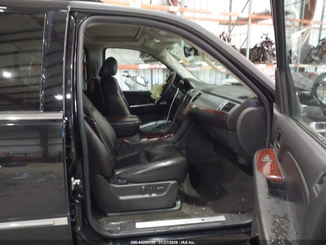 44253128 :رقم المزاد ، 1GYFK66867R262853 vin ، 2007 Cadillac Escalade Esv Standard مزاد بيع