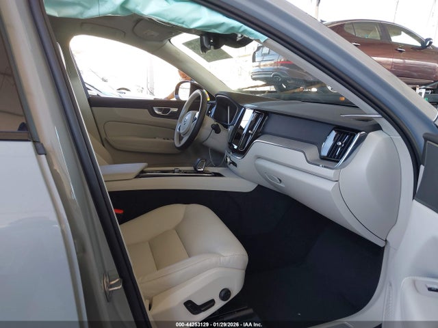 YV4M12RC7S1225615 Volvo Xc60 B5 Plus