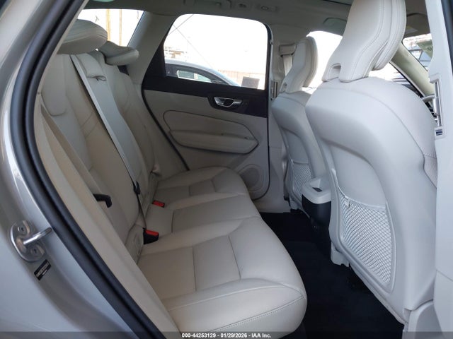 YV4M12RC7S1225615 Volvo Xc60 B5 Plus