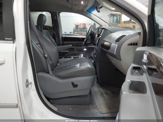 Продаж на аукціоні авто 2010 Chrysler Town & Country Touring, vin: 2A4RR5DX6AR345486, номер лоту: 44253132