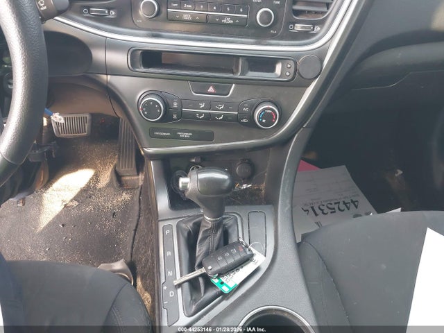 2015 KIA OPTIMA KNAGM4A70F5664913 Photo 10