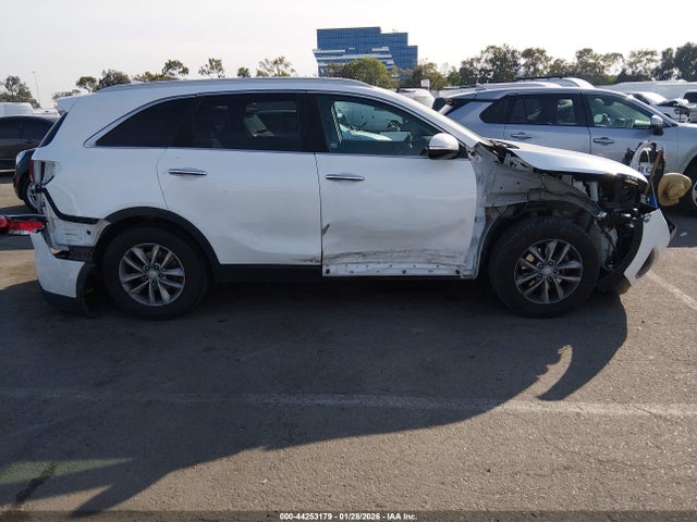5XYPG4A31HG259273 KIA Sorento 2.4l Lx
