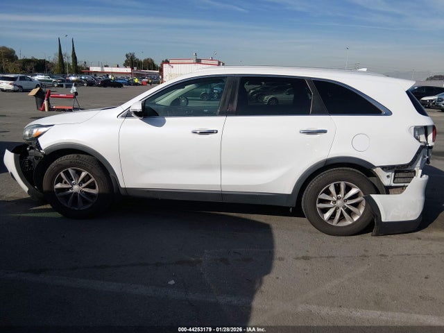 5XYPG4A31HG259273 KIA Sorento 2.4l Lx