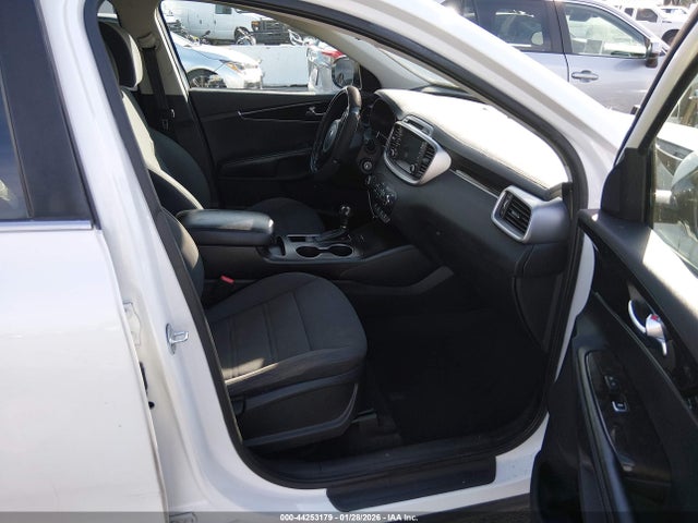 5XYPG4A31HG259273 KIA Sorento 2.4l Lx