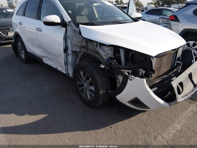 5XYPG4A31HG259273 KIA Sorento 2.4l Lx