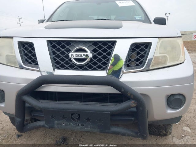 1N6AD0ER0FN766285 Nissan Frontier Sv