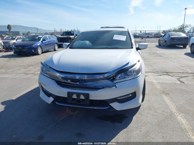 Продажа на аукционе авто 2016 Honda Accord Sport, vin: 1HGCR2F58GA132270, номер лота: 44253234